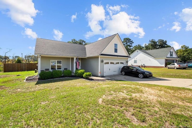 181 Cordelia Ct, Fayetteville, NC 28306