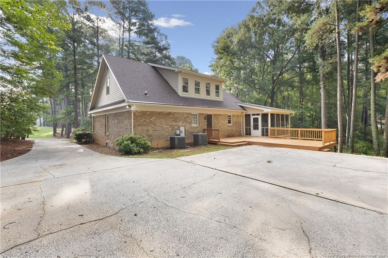 1811 Columbine Rd, Sanford, NC 27330