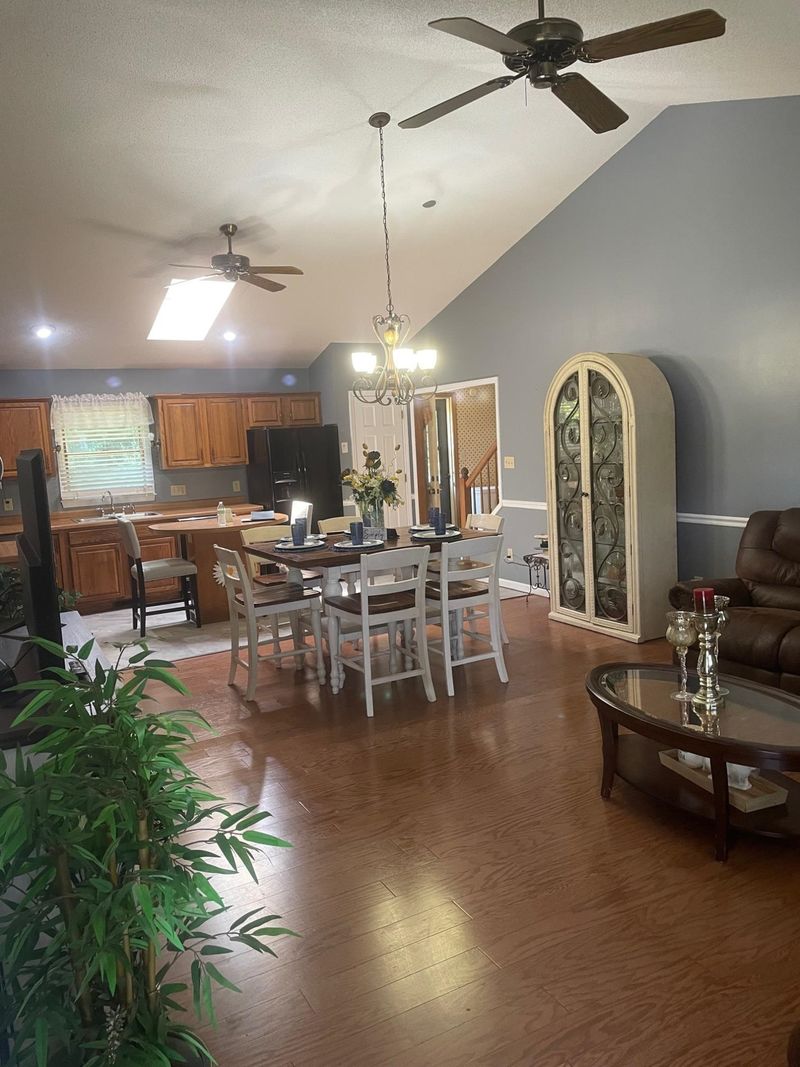 1811 Meadowview Dr #5, Graham, NC 27253