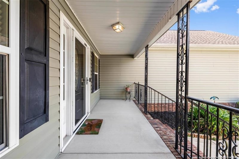 1812 Citidancer Ct, Hope Mills, NC 28348