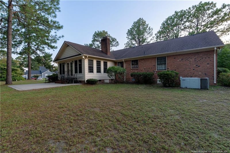 1813 Purdue Dr, Fayetteville, NC 28304