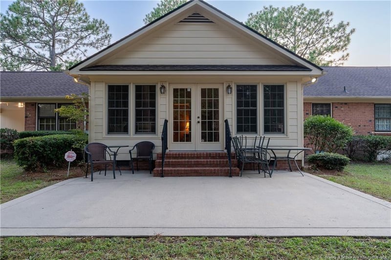 1813 Purdue Dr, Fayetteville, NC 28304