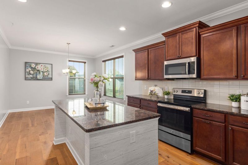 1816 Knights Crest Way, Wake Forest, NC 27587