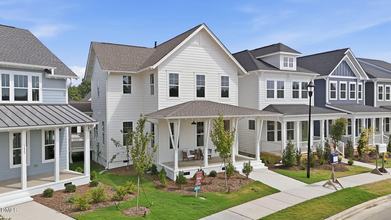 1816 Lumineer Ln, Wendell, NC 27591