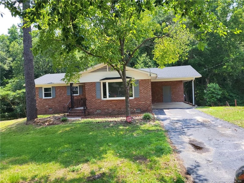 182 Summer Hill Rd, Fayetteville, NC 28303