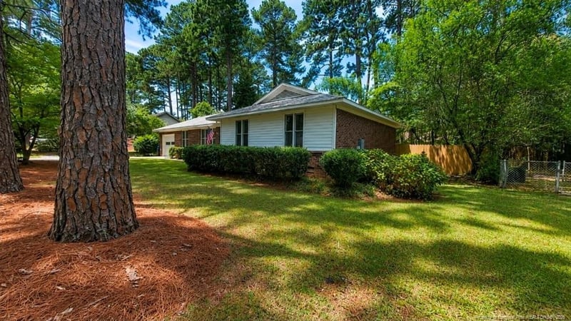 1820 Lasalle Ave, Fayetteville, NC 28303