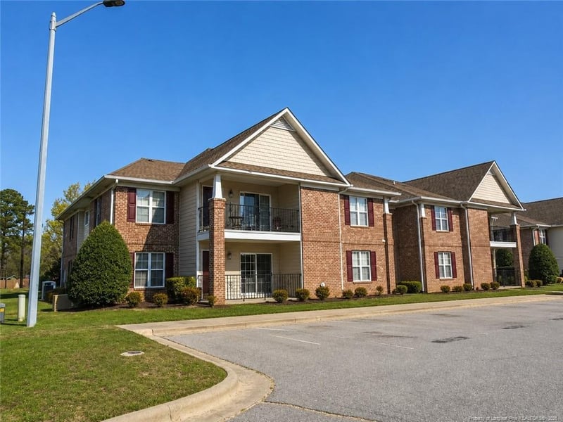 1830 Balmoral Dr #201, Fayetteville, NC 28304