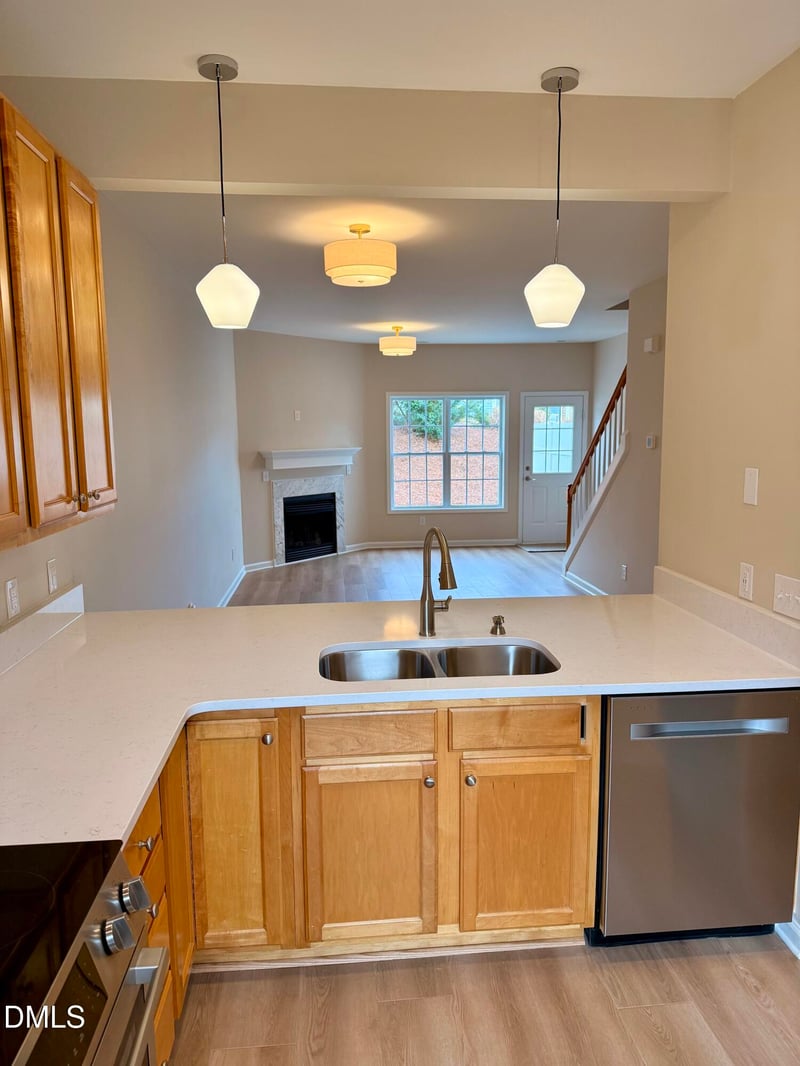 1835 Birmingham Dr, Hillsborough, NC 27278