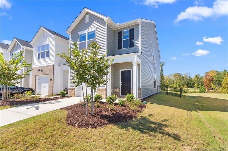 184 Starlight St, Sanford, NC 27330