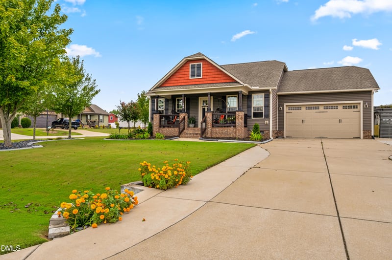 184 Westchase Dr, Clayton, NC 27527