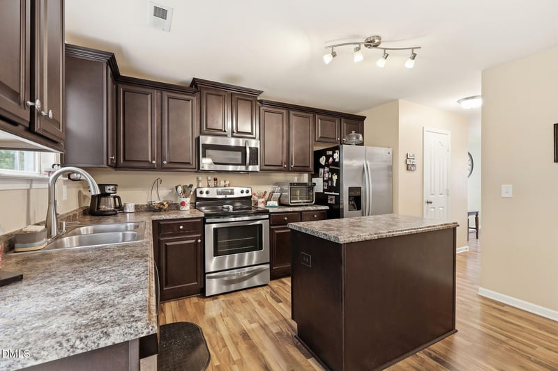 1842 Fillmore Dr, Creedmoor, NC 27522