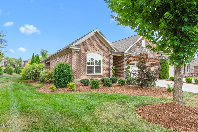 185 Balmoral Ct, Burlington, NC 27215