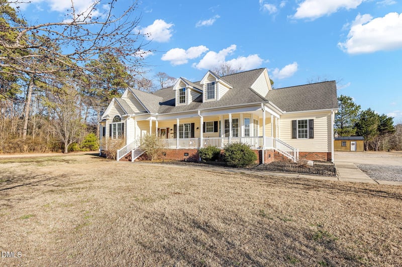 1869 Firetower Rd, Smithfield, NC 27577