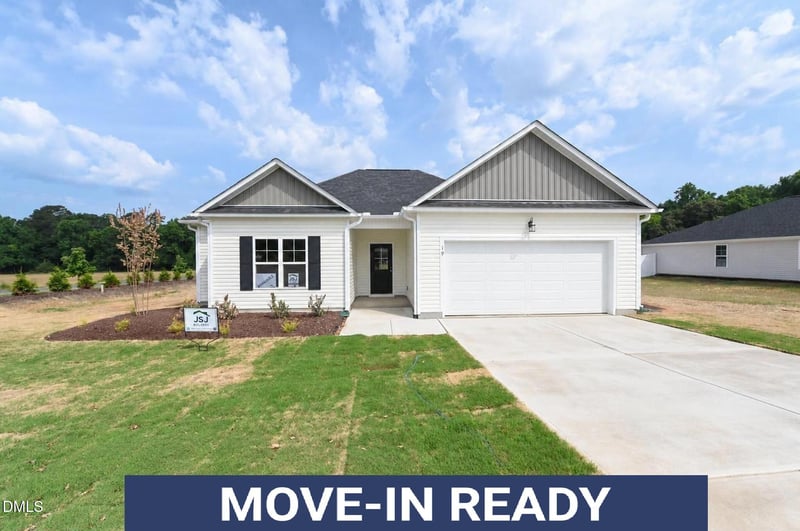 19 Boston River Dr, Dunn, NC 28334