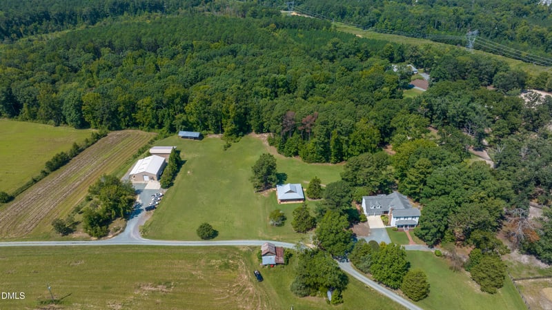 190 Oakley Farm Rd, Chapel Hill, NC 27517