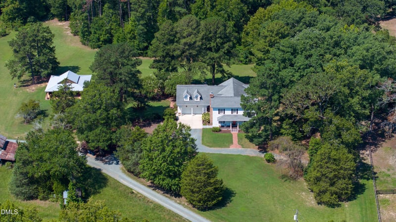 190 Oakley Farm Rd, Chapel Hill, NC 27517