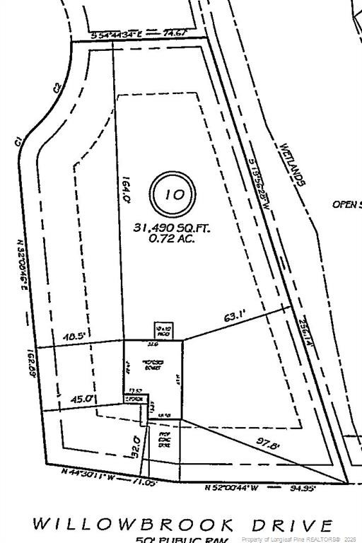 190 Willowbrook Dr, Sanford, NC 27331