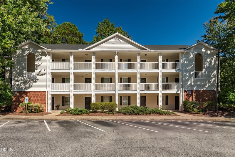 1900 Trailwood Heights Ln #101, Raleigh, NC 27603