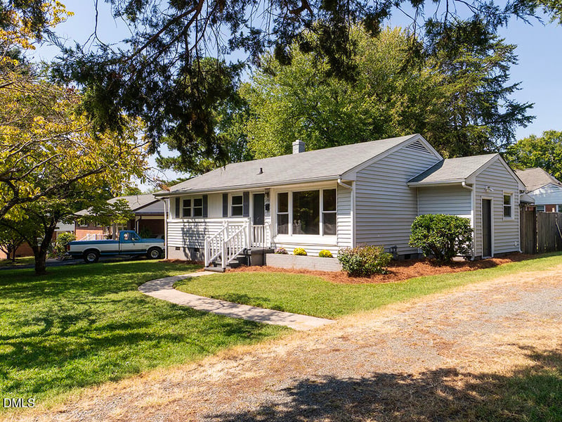 1901 Lynnwood Dr, Burlington, NC 27215