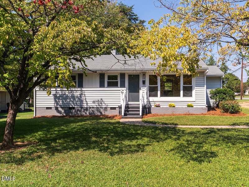 1901 Lynnwood Dr, Burlington, NC 27215