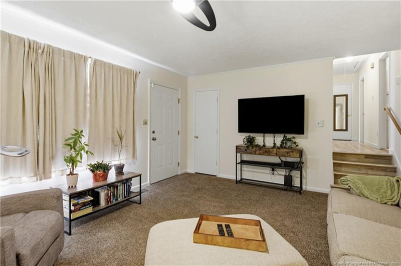 1902 Wayne Ln, Fayetteville, NC 28304