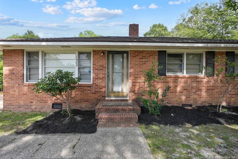 1909 Westhill Dr, Fayetteville, NC 28304