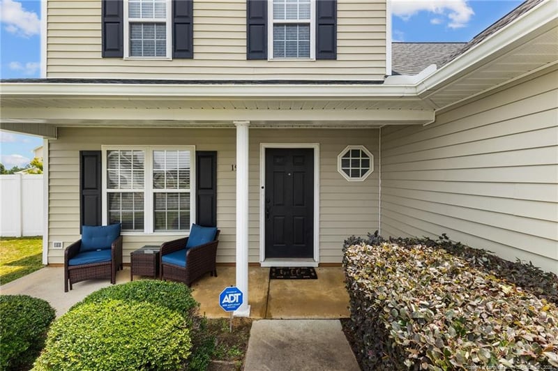 1921 Yellowbrick Rd, Fayetteville, NC 28314