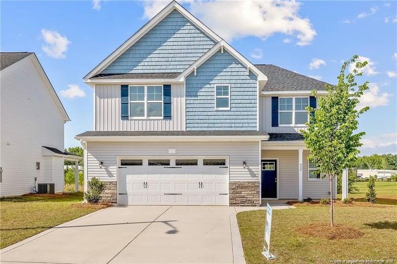 1922 Bluffside Dr, Fayetteville, NC 28312