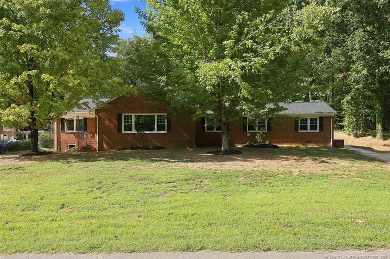 1922 Knollwood Dr, Sanford, NC 27330