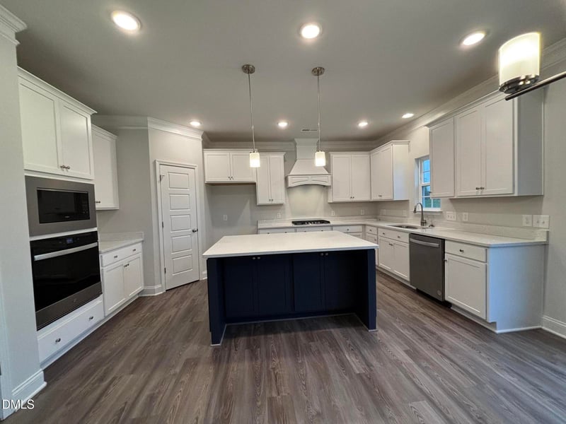 1923 Darrell Dr #6, Graham, NC 27253