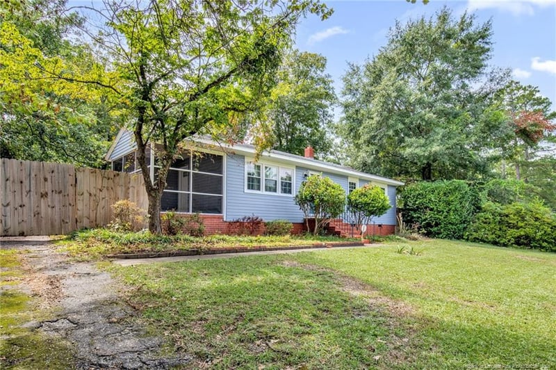 1923 Mcgougan Rd, Fayetteville, NC 28303