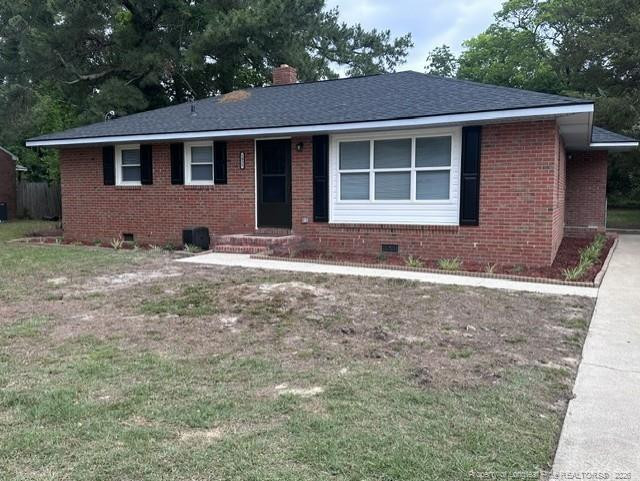 1925 Crestview Dr, Fayetteville, NC 28304