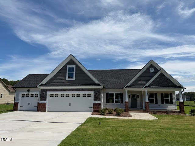 193 Big Pine Rd, Clayton, NC 27520