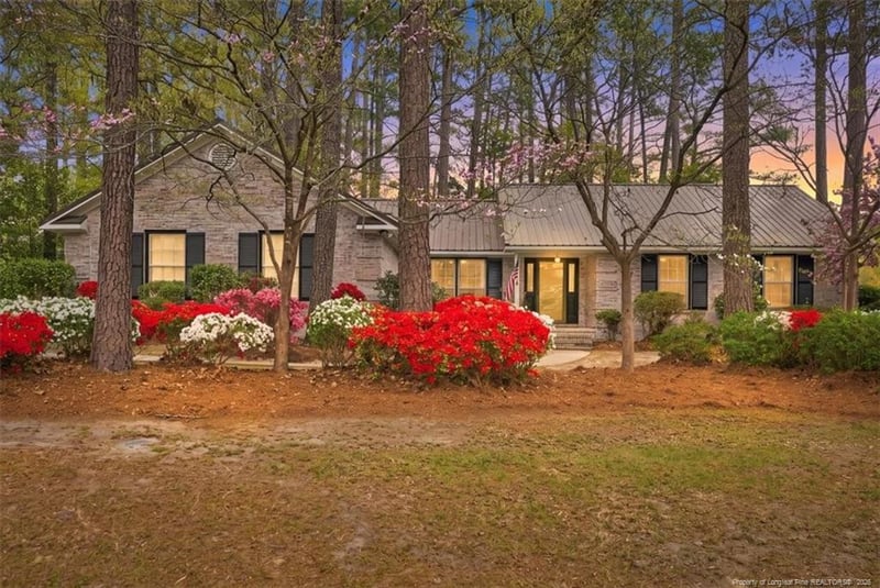 1933 Merrimac Dr, Fayetteville, NC 28304