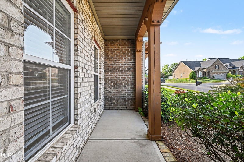 1942 Tweed Ln, Burlington, NC 27215