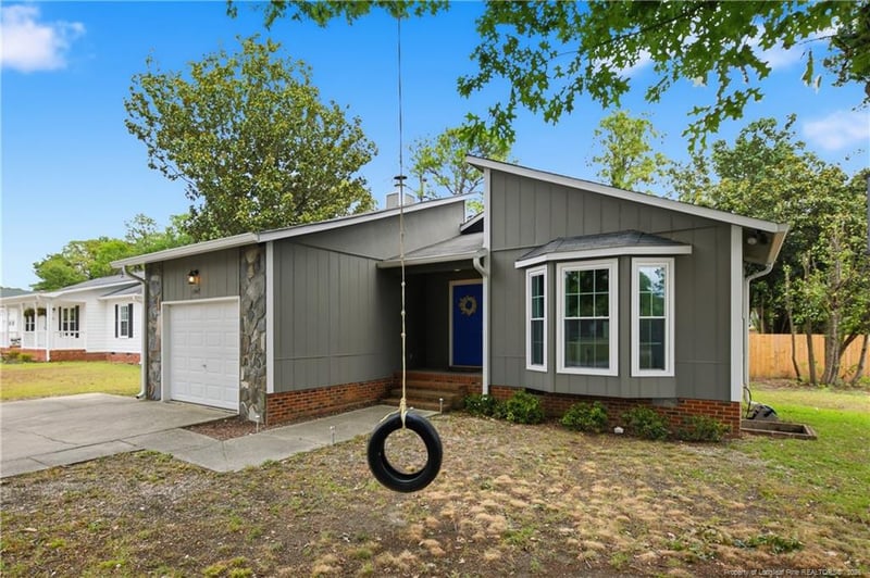 1947 Windlock Dr, Fayetteville, NC 28304