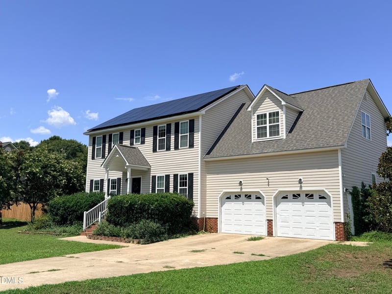 195 Moonlight Dr, Fuquay Varina, NC 27526