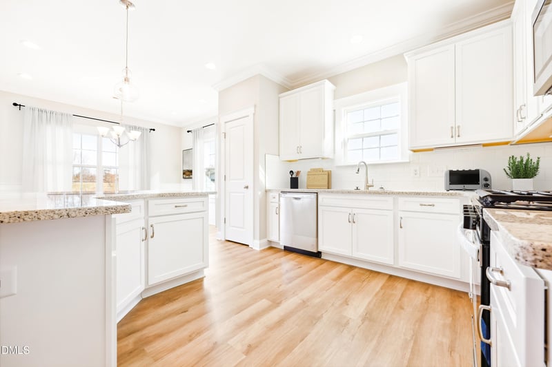 1956 Palmer Dr, Graham, NC 27253
