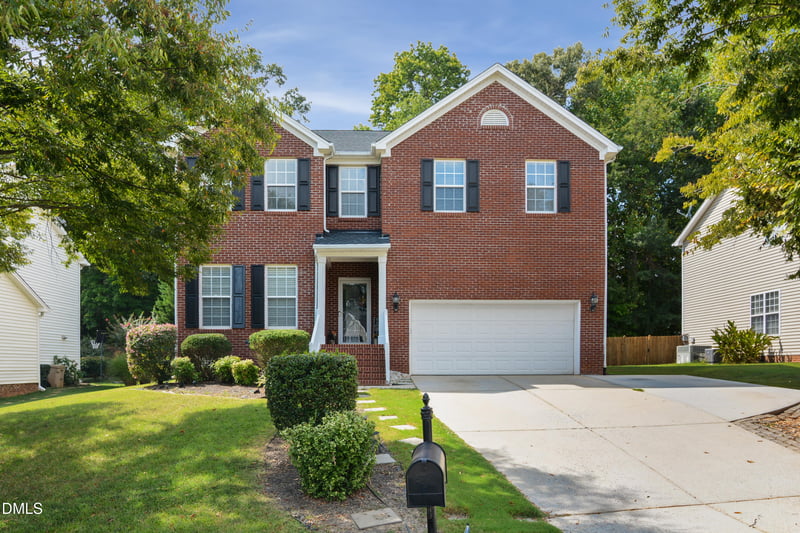 196 Mickleson Ridge Dr, Raleigh, NC 27603