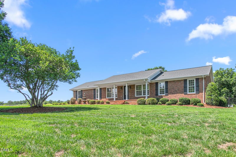 1971 Delaine Dr, Burlington, NC 27215