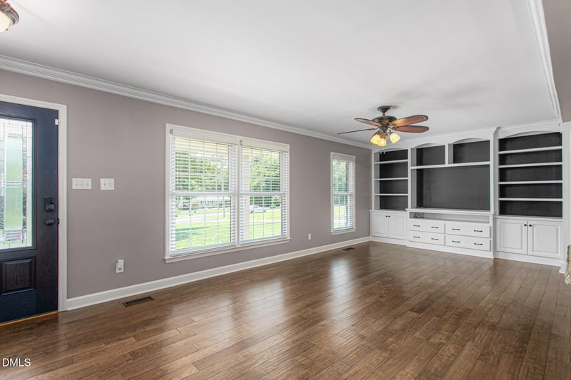 1971 Delaine Dr, Burlington, NC 27215