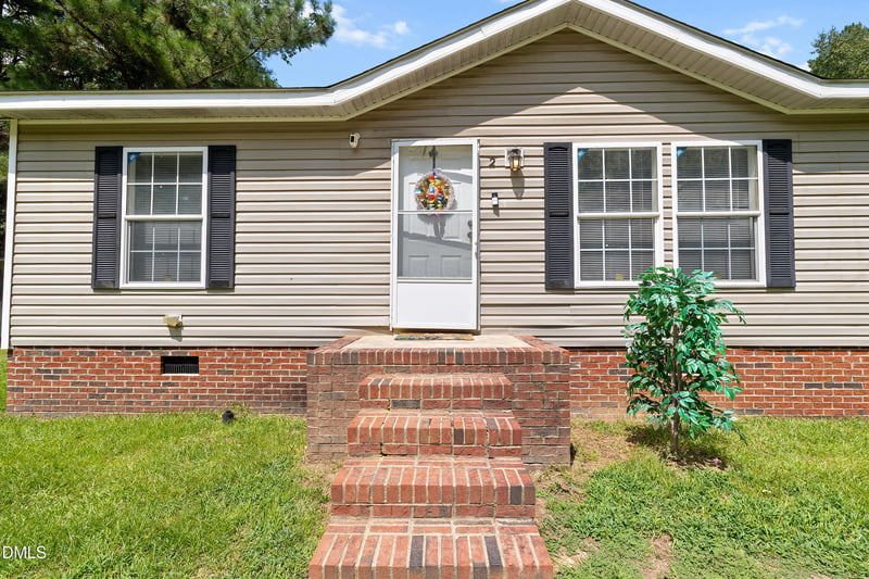 2 Riverview Rd, Erwin, NC 28339