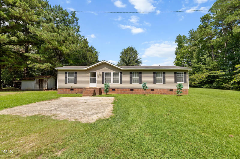 2 Riverview Rd, Erwin, NC 28339