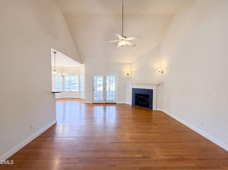 20 Falling Leaf Dr, Youngsville, NC 27596