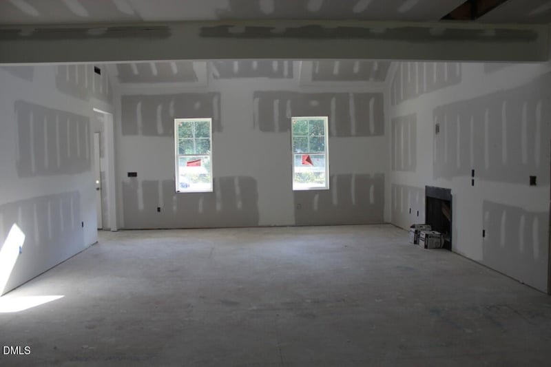 20 Home Place Ln, Zebulon, NC 27597