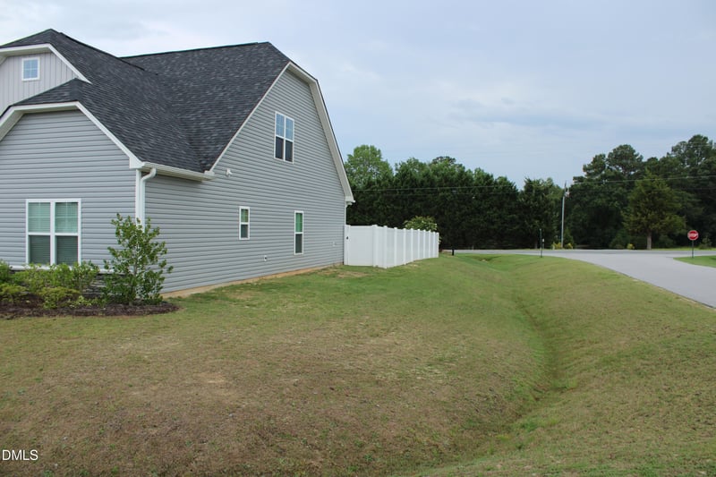 20 E Sand Luggs Ct, Angier, NC 27501