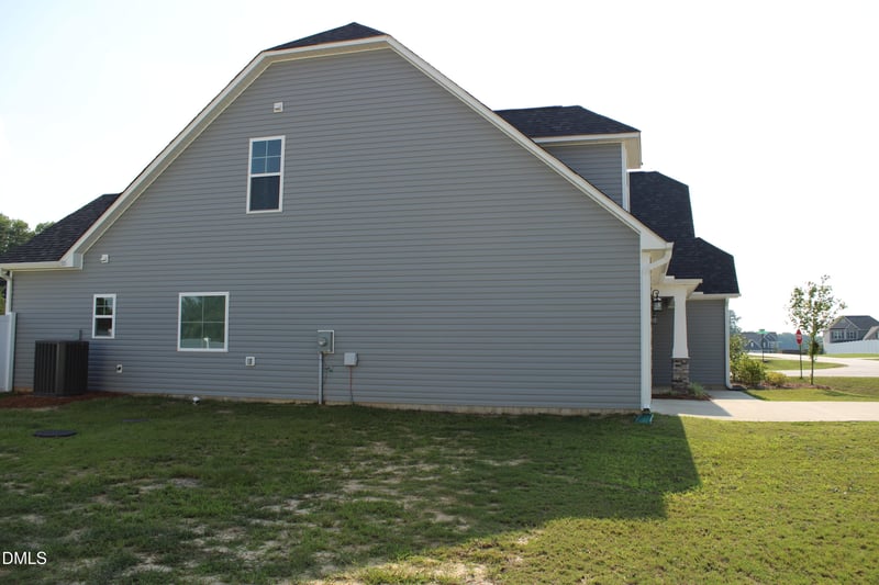 20 E Sand Luggs Ct, Angier, NC 27501