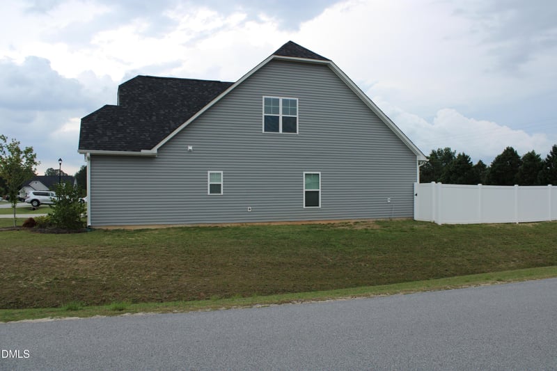 20 E Sand Luggs Ct, Angier, NC 27501