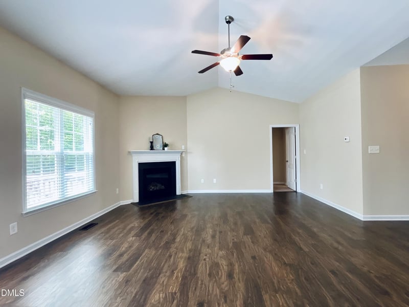 20 Sequoia Dr, Clayton, NC 27527
