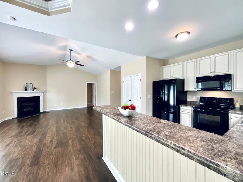 20 Sequoia Dr, Clayton, NC 27527